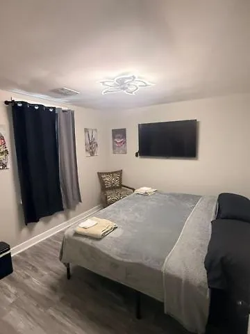 Stylish Retreat *