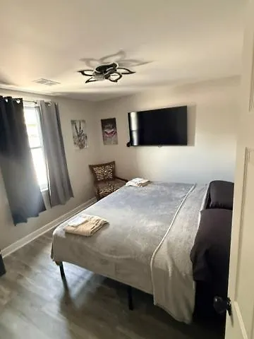 Stylish Retreat Apartment *
