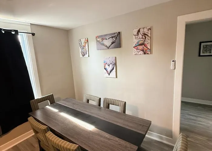 Stylish Retreat Apartment Chicago
