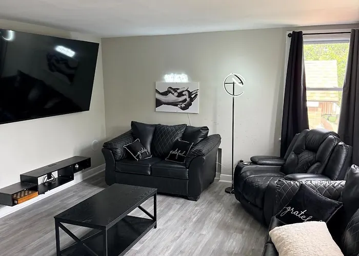 Stylish Retreat Apartment Chicago